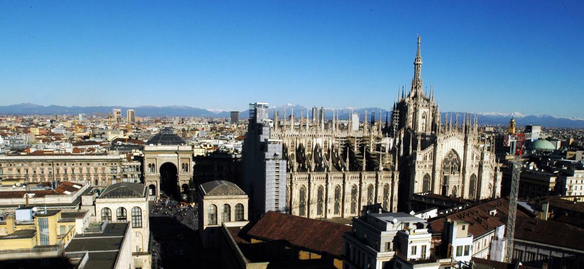 Due minorenni romeni ripresi durante la rapina