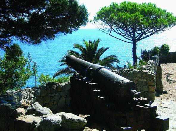 Recco, il cannone in mare