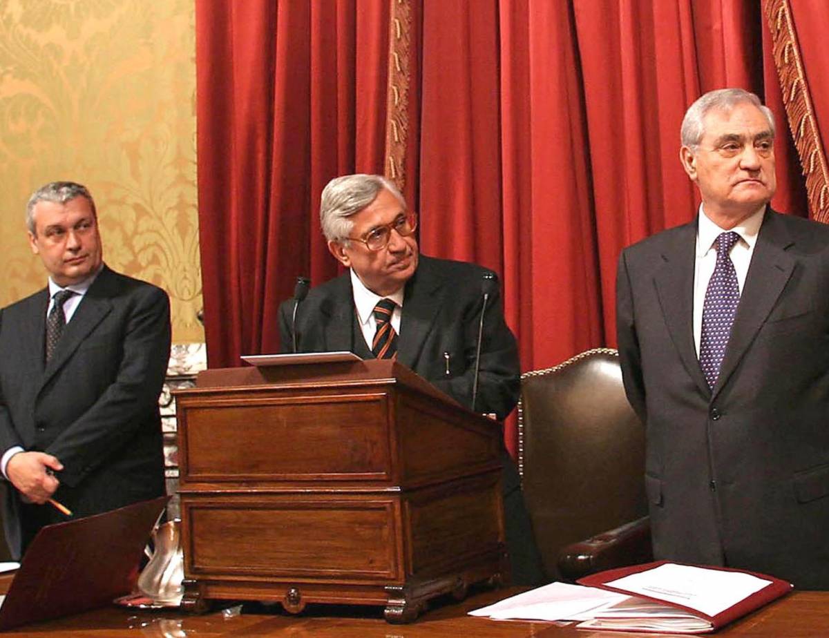 Assalto dei clandestini Zapatero manda i soldati