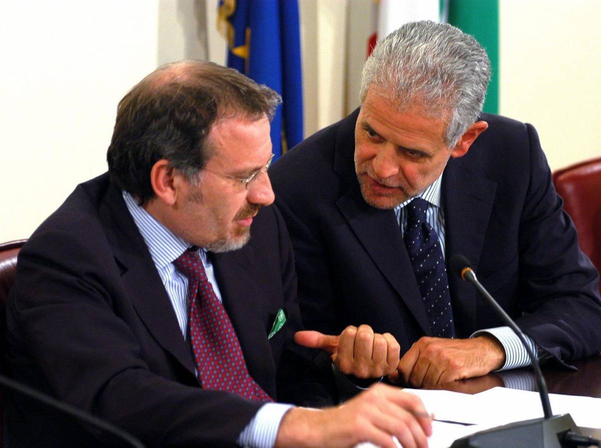 Non rispetta la precedenza e provoca  scontro mortale