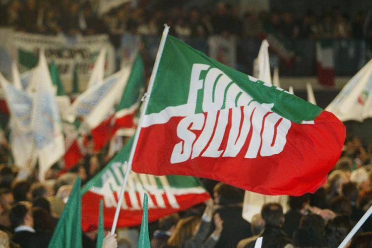 Forza Italia parla ai suoi «Seniores»