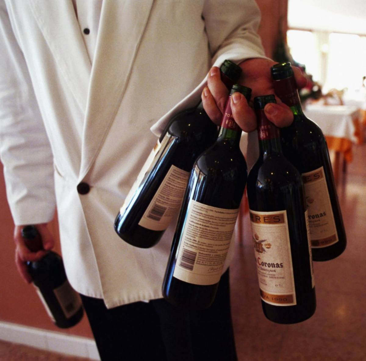 Ristoranti, ora il vino  avanzato si porta via
