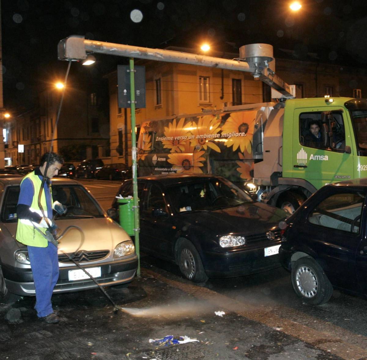 Lavaggio strade: l’auto non si sposta