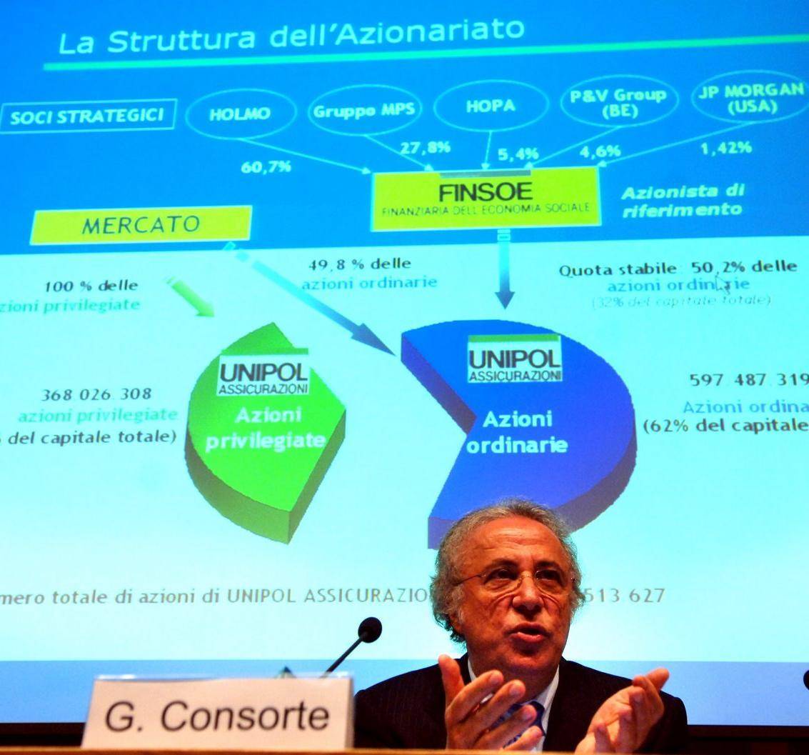 Il Papa: «Lo spirito del Natale inquinato dal consumismo»