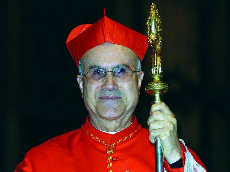 Bertone: «Il Papa verrà prima  a Genova, poi andrà a Cuba»