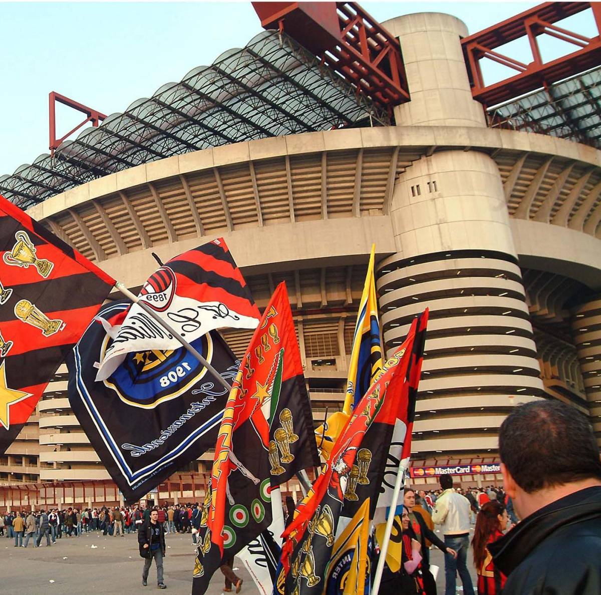 San Siro «vendesi» per trenta milioni