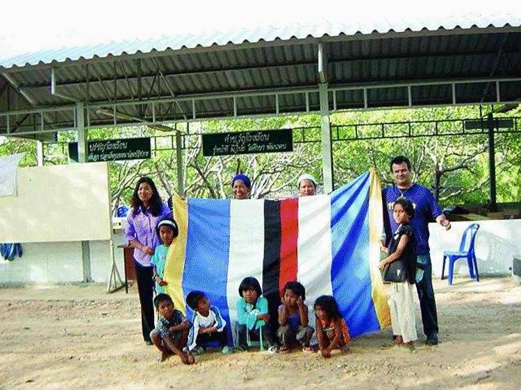 Un campo da calcio «Paolo Mantovani» per i bimbi thailandesi