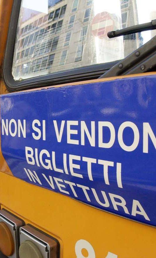 Multata per non essere salita sul bus