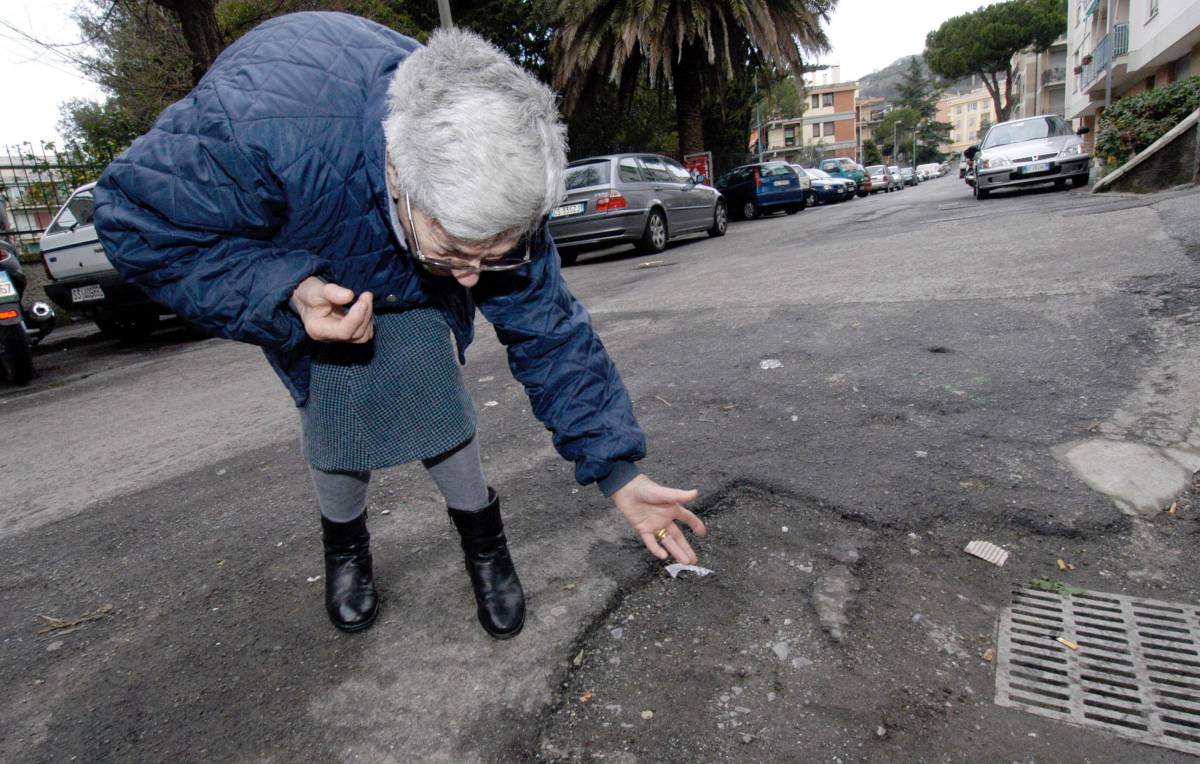 Tursi fa le buche e sbaglia i rattoppi