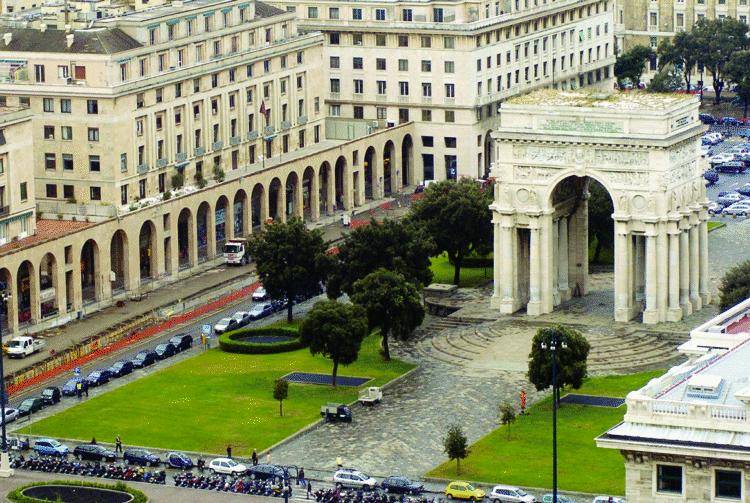 Piazza della Vittoria cambia  viabilità invertendo i sensi