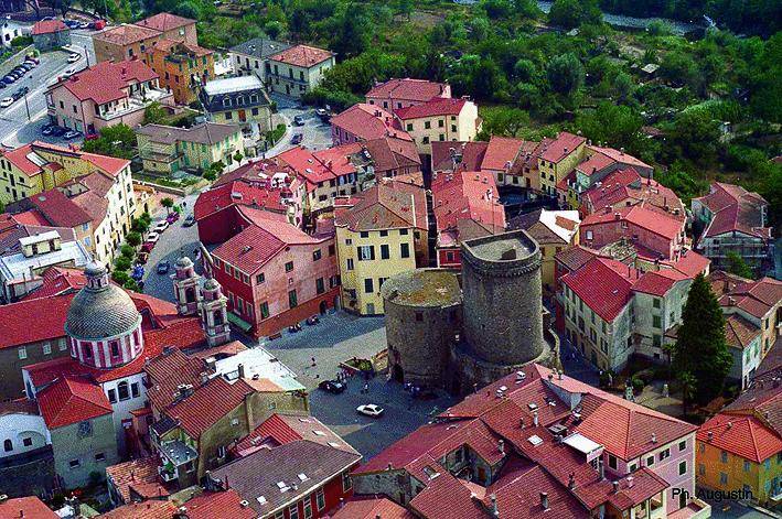 Un «Elisir» cubista nel Borgo Rotondo