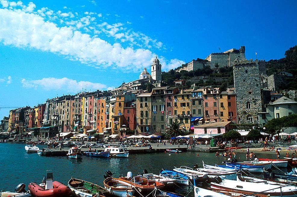 Il mare di Porto Venere tra silenzi e inquinamento a intermittenza