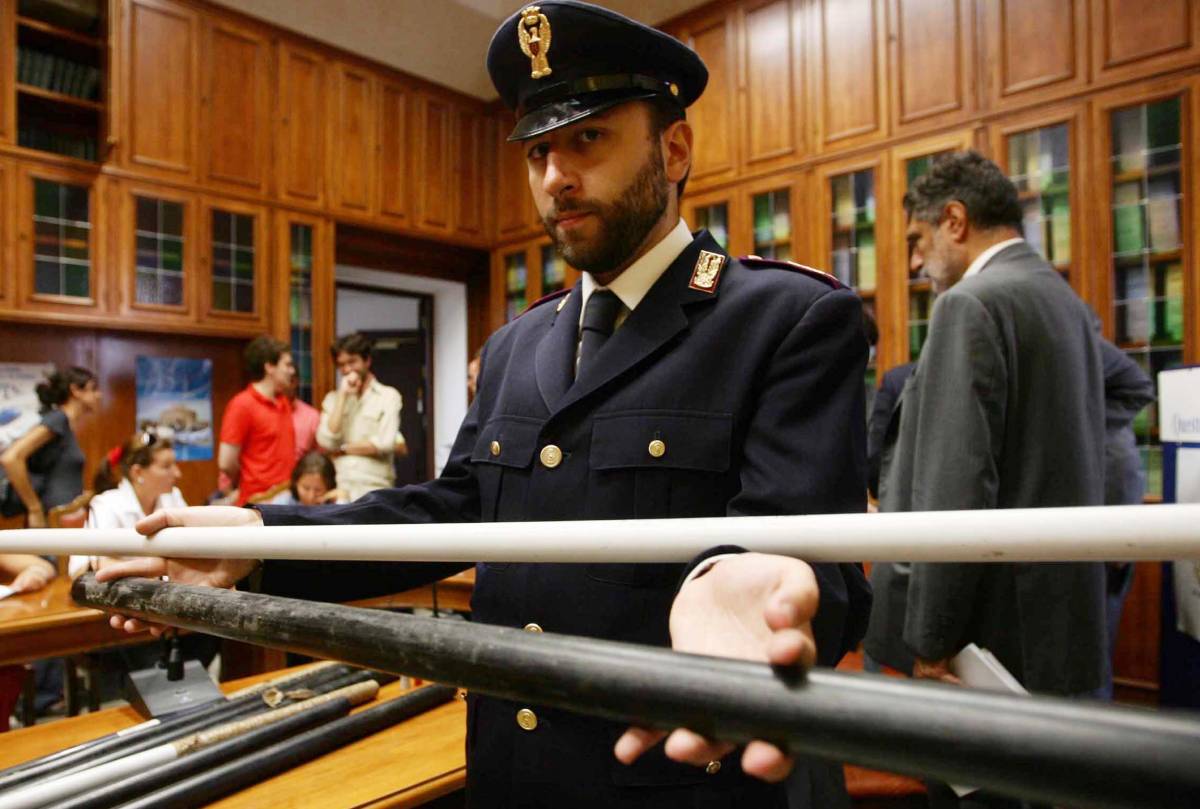Arrestato l’ultrà spara-razzi ma resta l’ansia del sabato