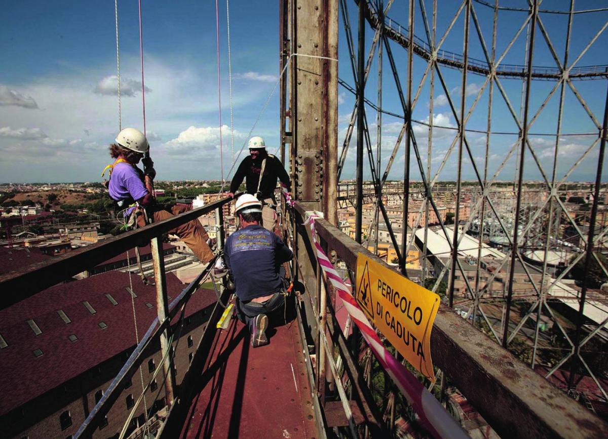 Il teatro estremo? Si fa scalando il gazometro
