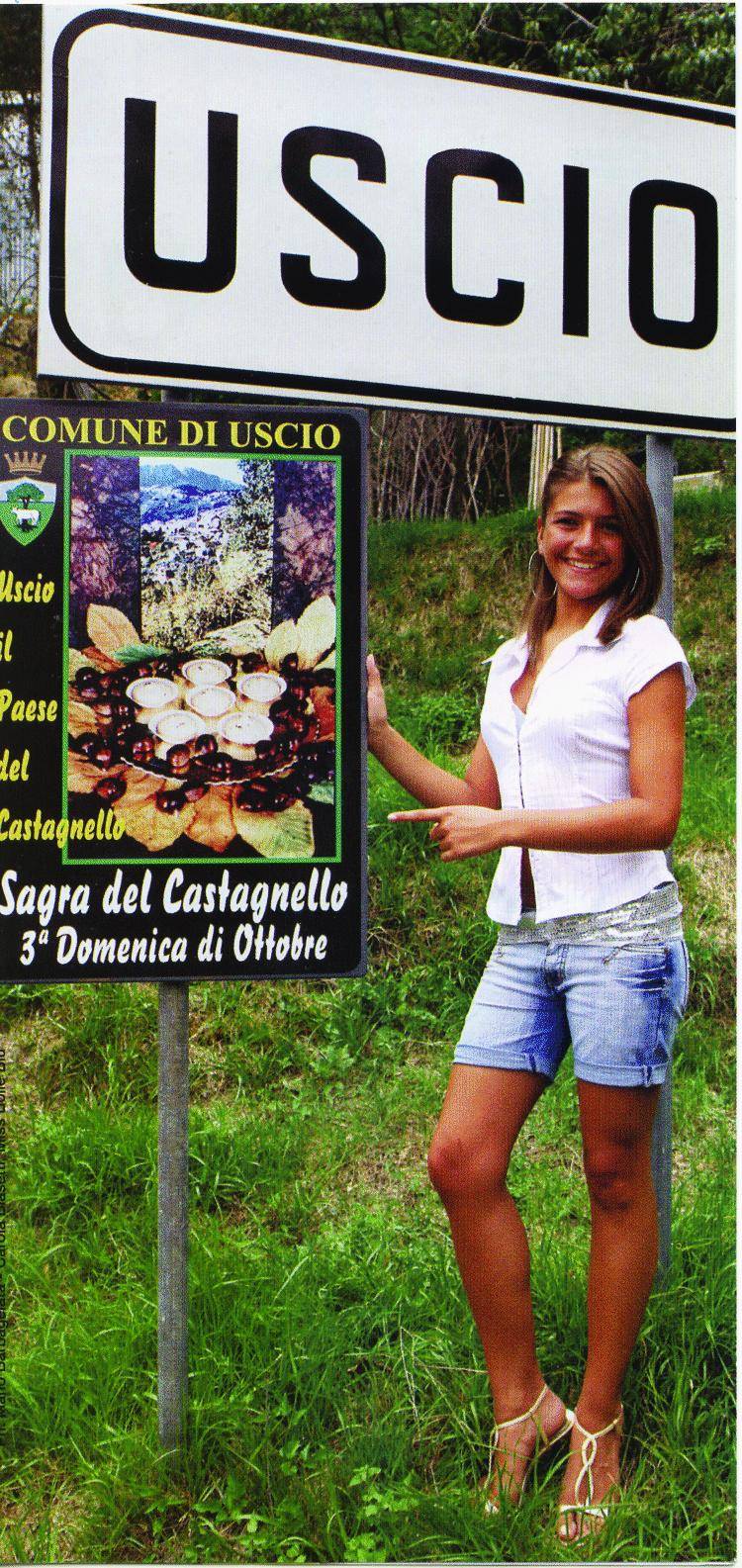 Uscio incorona la miss e mangia Castagnello