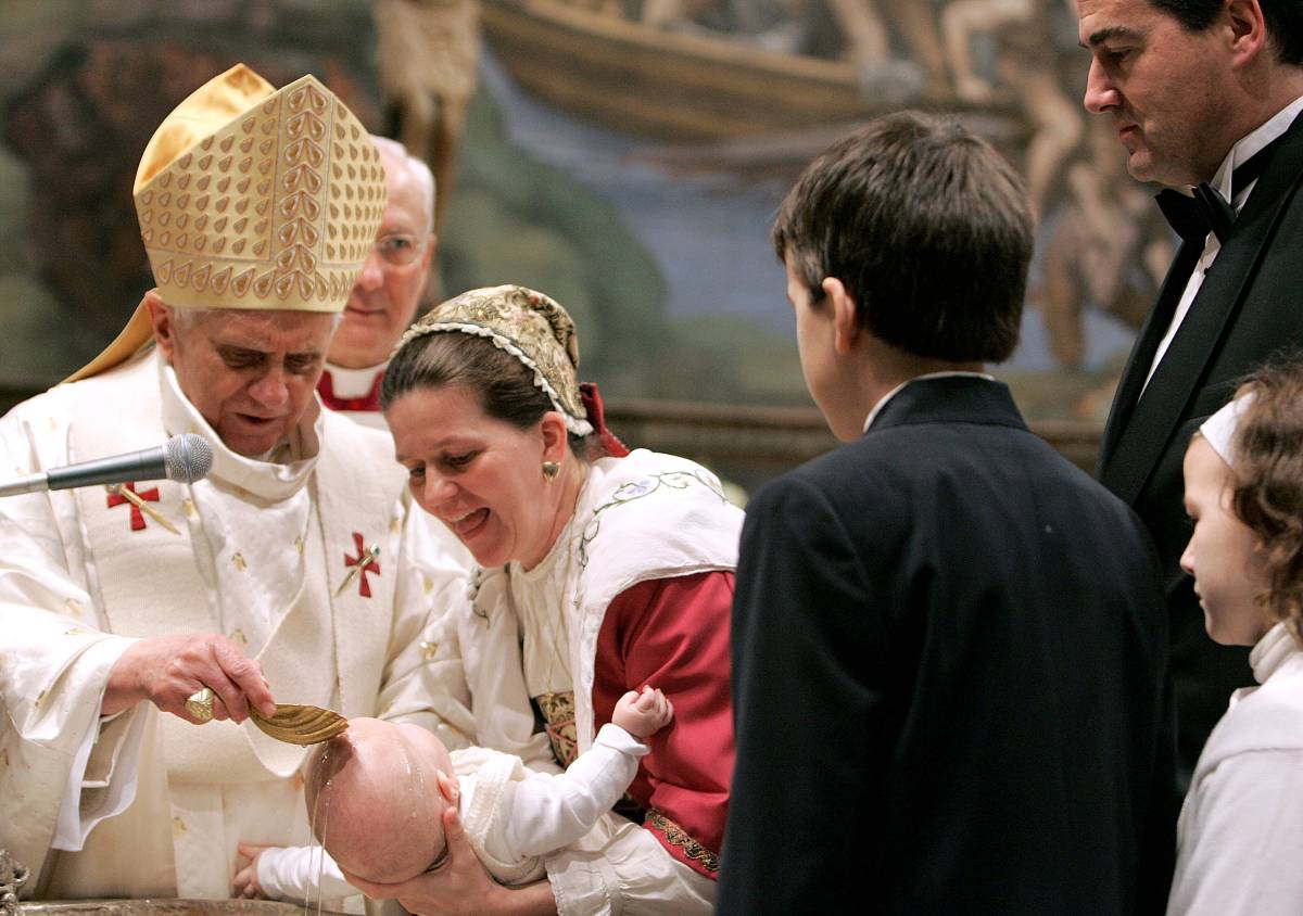 Papa: "Pericoloso il riconoscimento legale delle coppie di fatto"