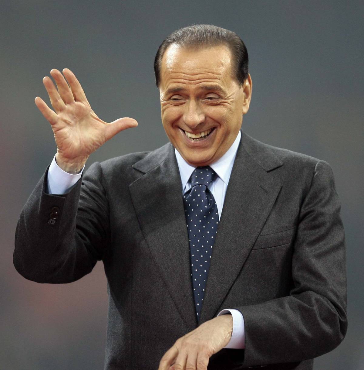 L’Italia si pente: 6 su 10 rivogliono Berlusconi. Prodi ai minimi storici