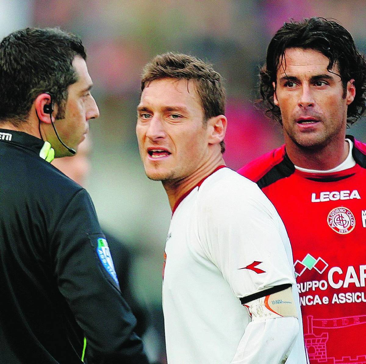 Totti salva la Roma ma perde la testa e si fa espellere