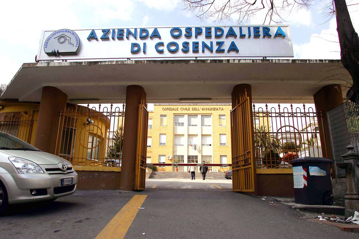 Ragazza in coma, i legali chiedono il sequestro della sala operatoria