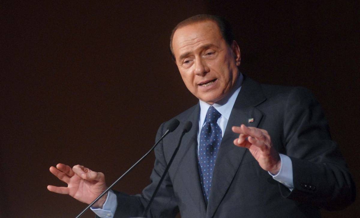 Berlusconi: né Fini né Casini saprebbero unire la Cdl