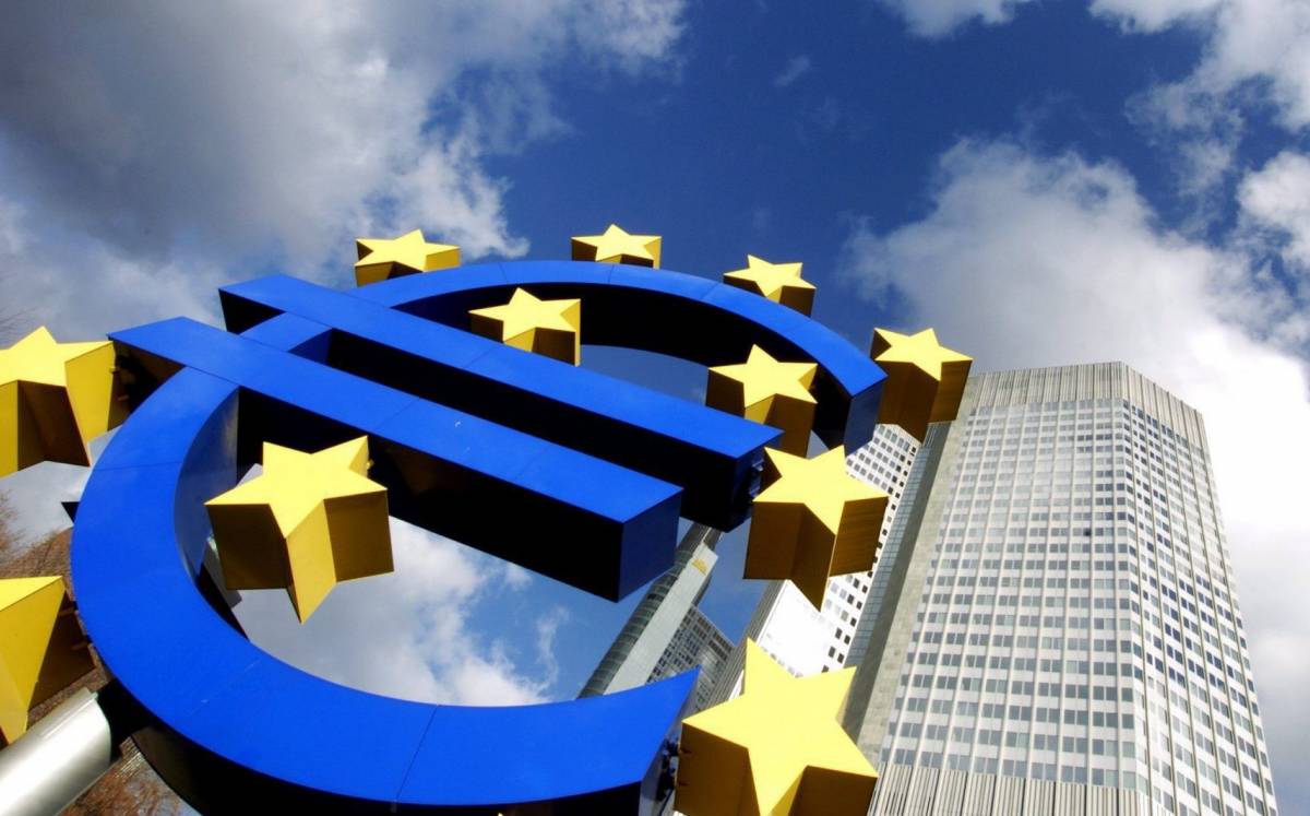 Bce: riforme o Italia a rischio deficit