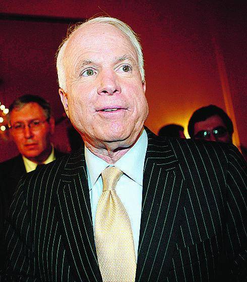 McCain sfida Giuliani per la Casa Bianca
