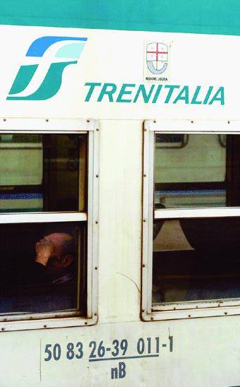 Centomila euro per dire che i treni sono sporchi