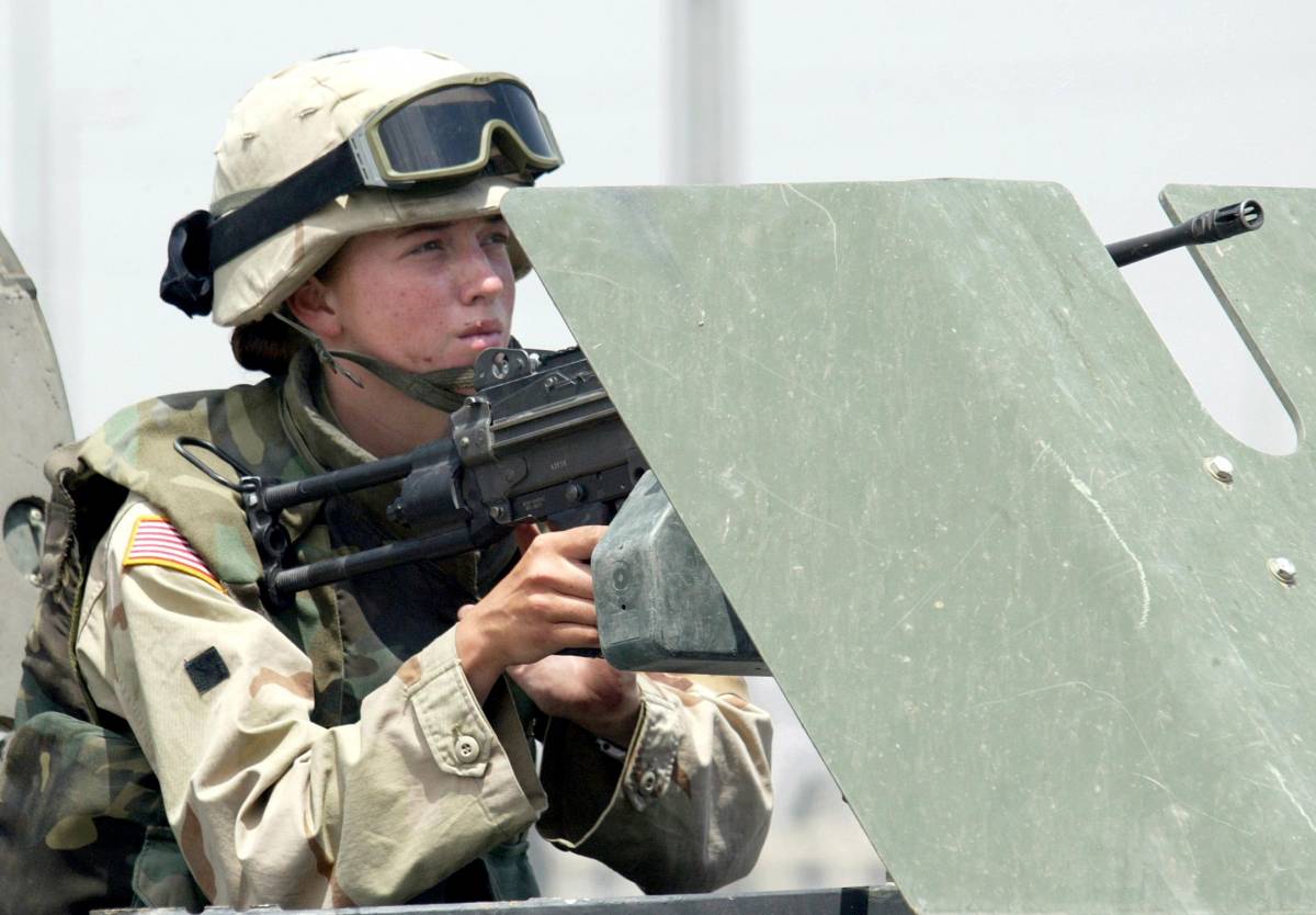 Afghanistan, botta e risposta 
tra D'Alema e gli Usa 
Lanciata offensiva Nato nel sud