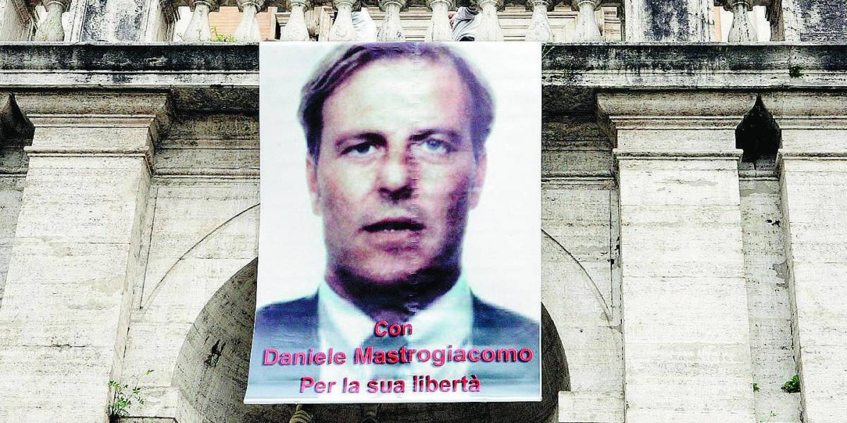 Il guru dei talebani: «Rilasciate Mastrogiacomo»