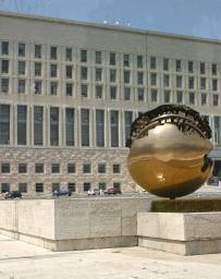 La cautela della Farnesina: "Non enfatizzare notizie prive di conferma"