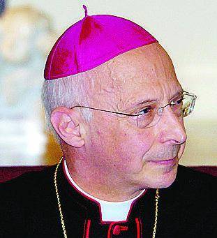 Bagnasco affossa i Dico: inaccettabili