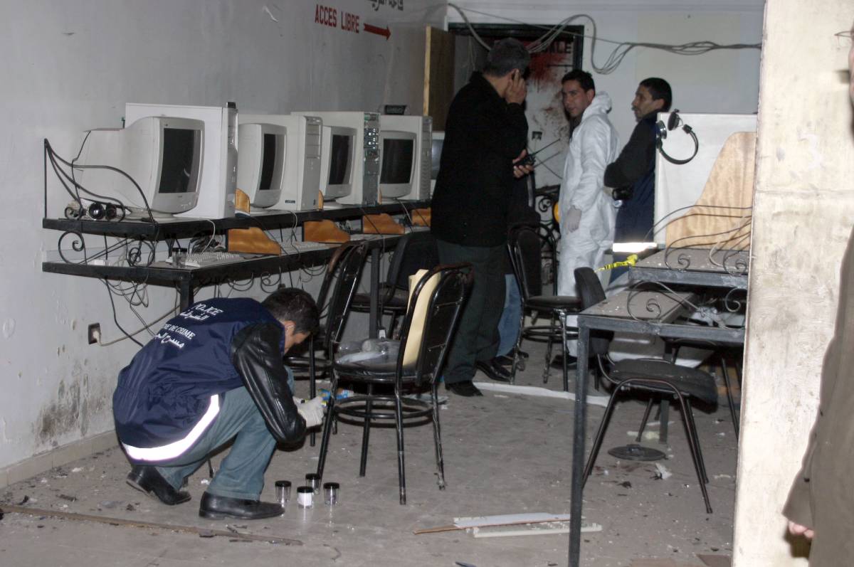 Casablanca, attentato in un internet café