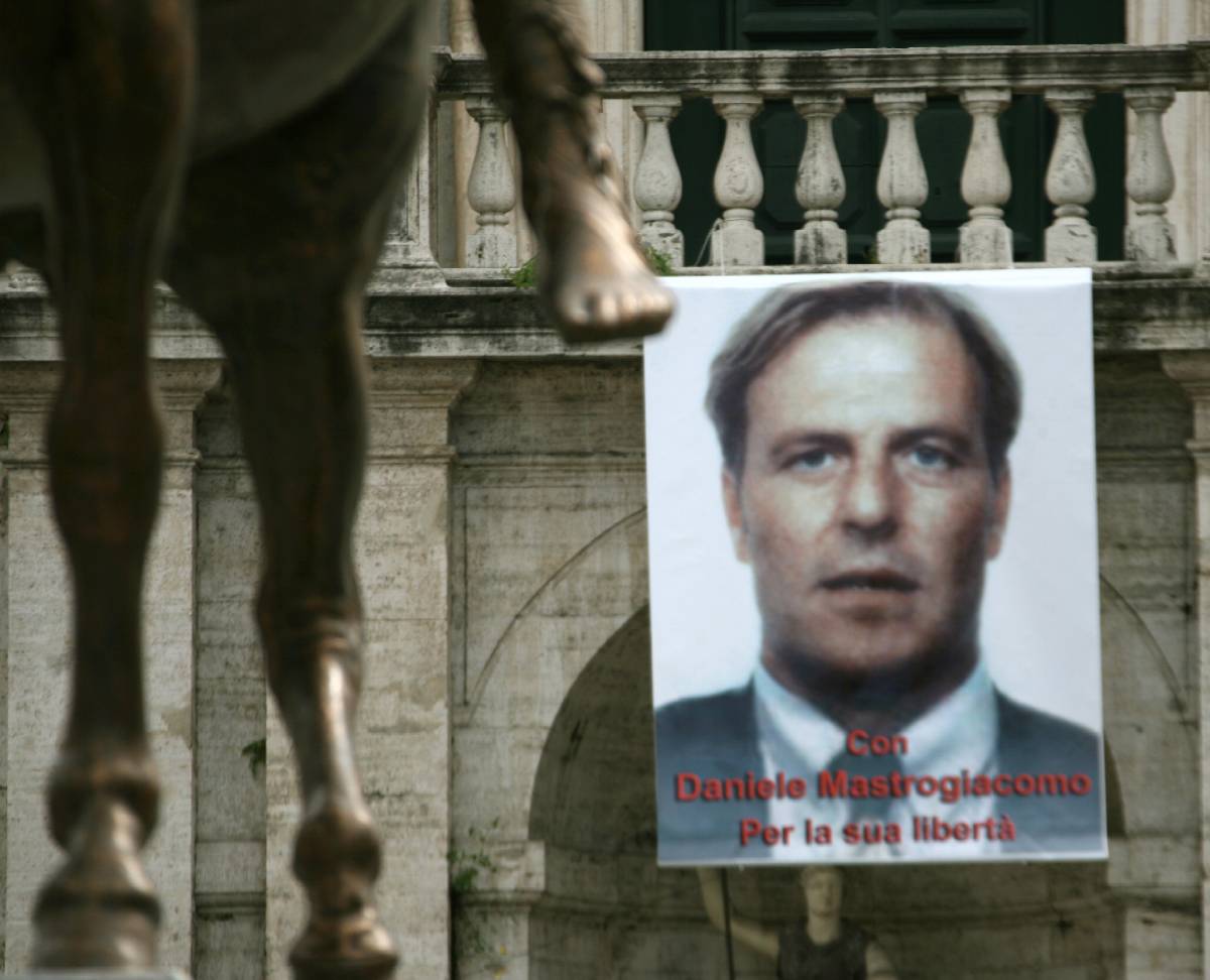 La Farnesina: "Condizioni 
soddisfatte, ora silenzio". 
Ansia per Mastrogiacomo