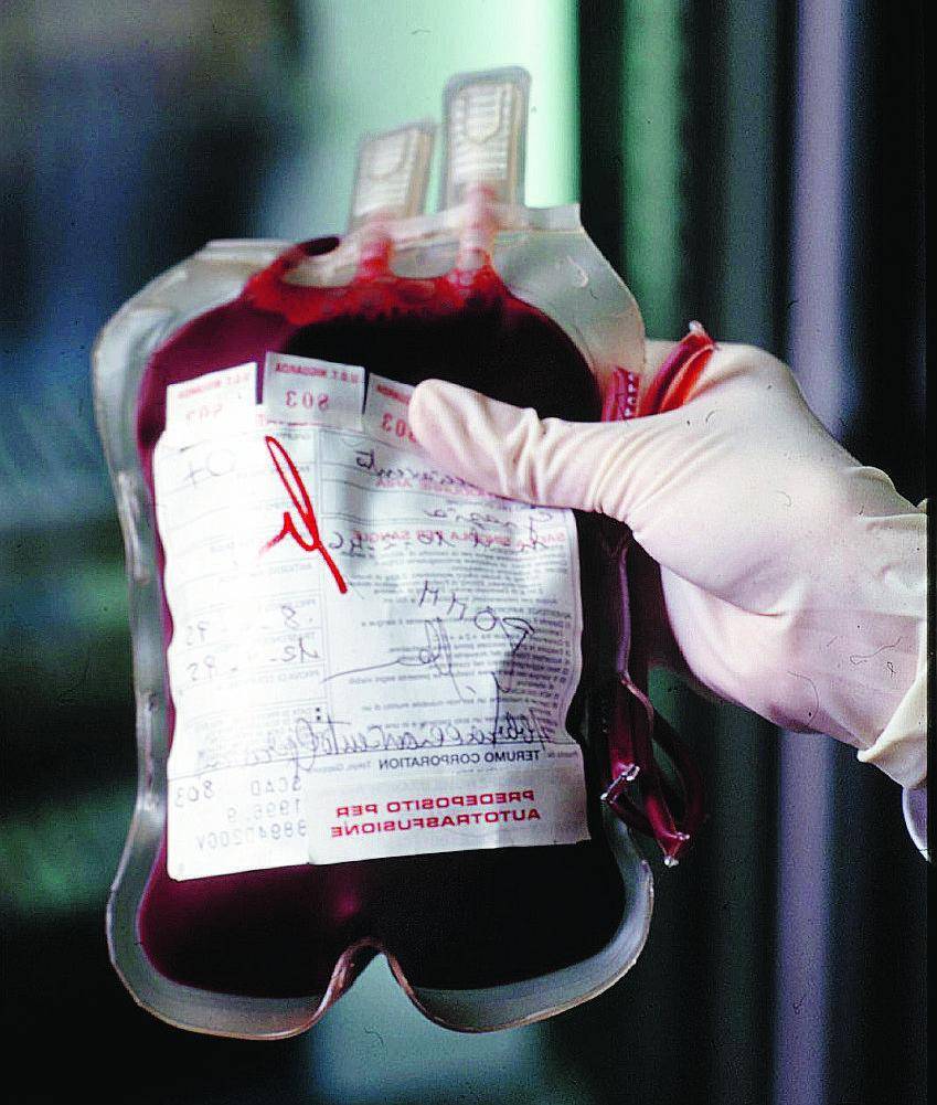 Sacche di sangue scambiate 
Muore paziente cardiopatico