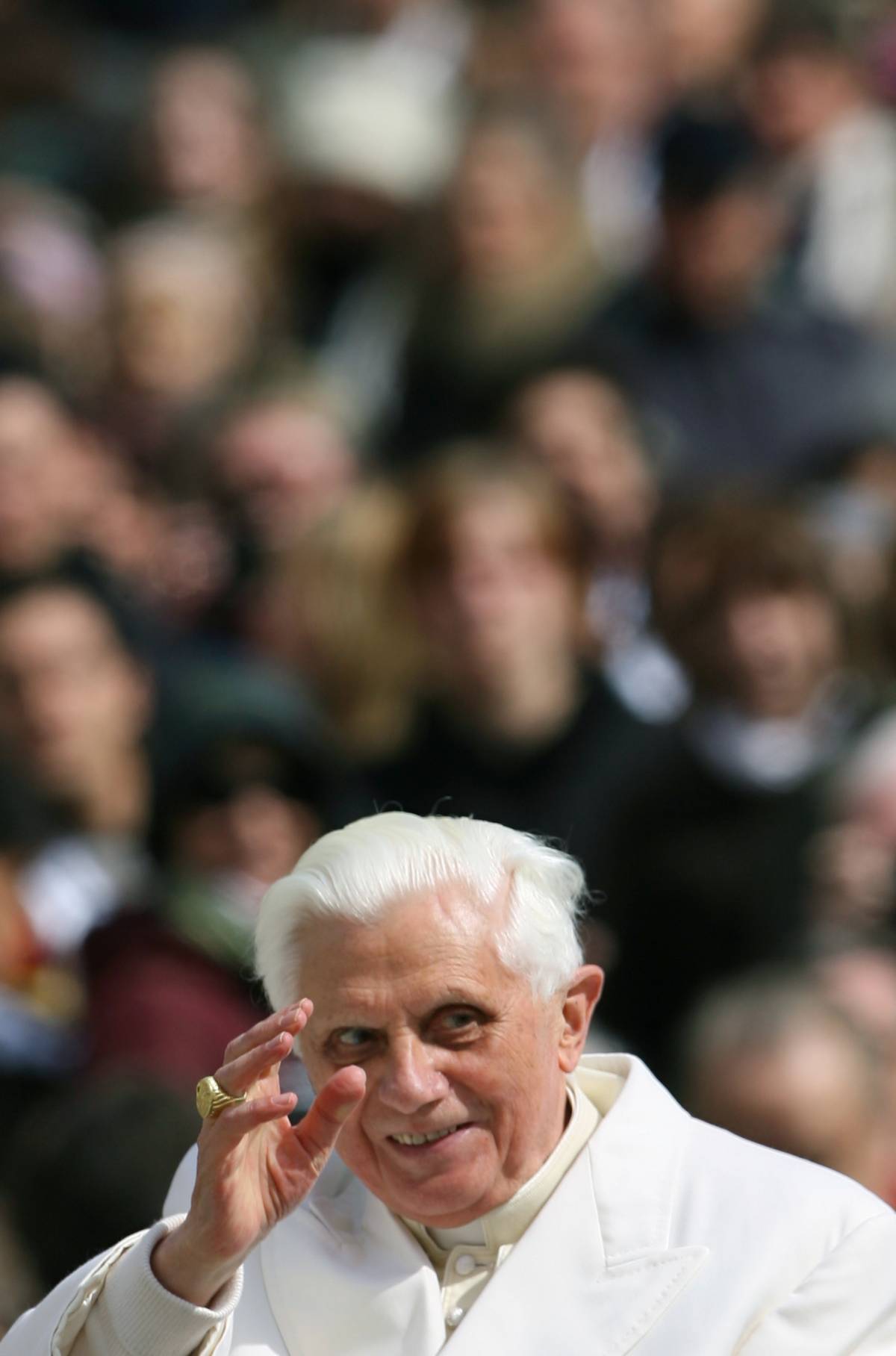 Papa Ratzinger confesserà in San Pietro