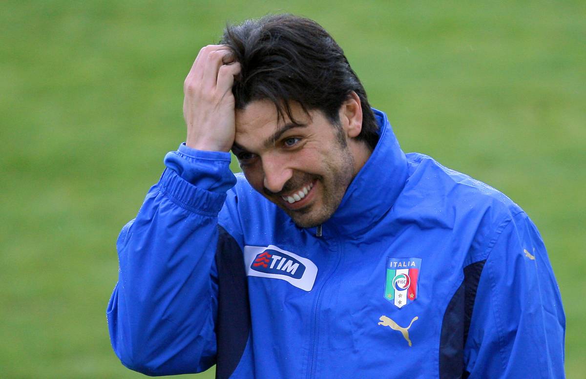 Buffon: "Se Lippi mi chiamasse sarebbe difficile dirgli no"