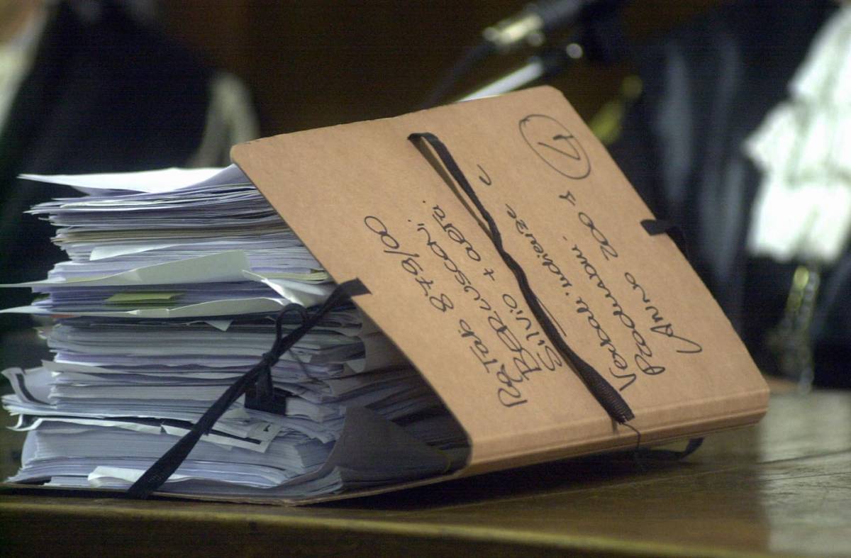Caso Sme, il Pg: condannate Berlusconi 
Bondi: persecuzione politico-giudiziaria