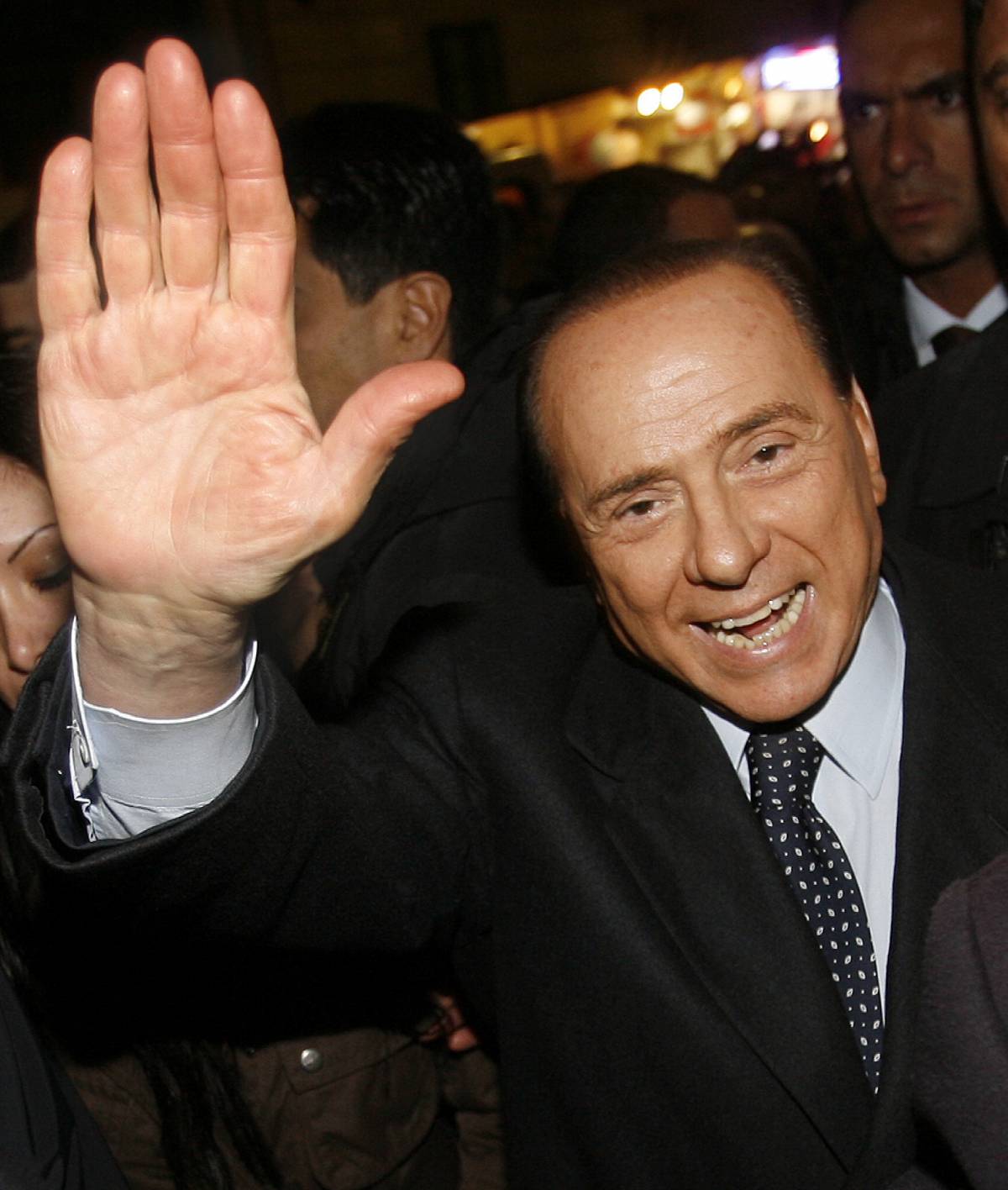 Bagno di folla per Berlusconi superstar