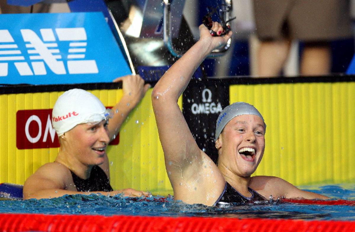 Nuoto, dopo il record del mondo  
Federica Pellegrini va a caccia dell'oro