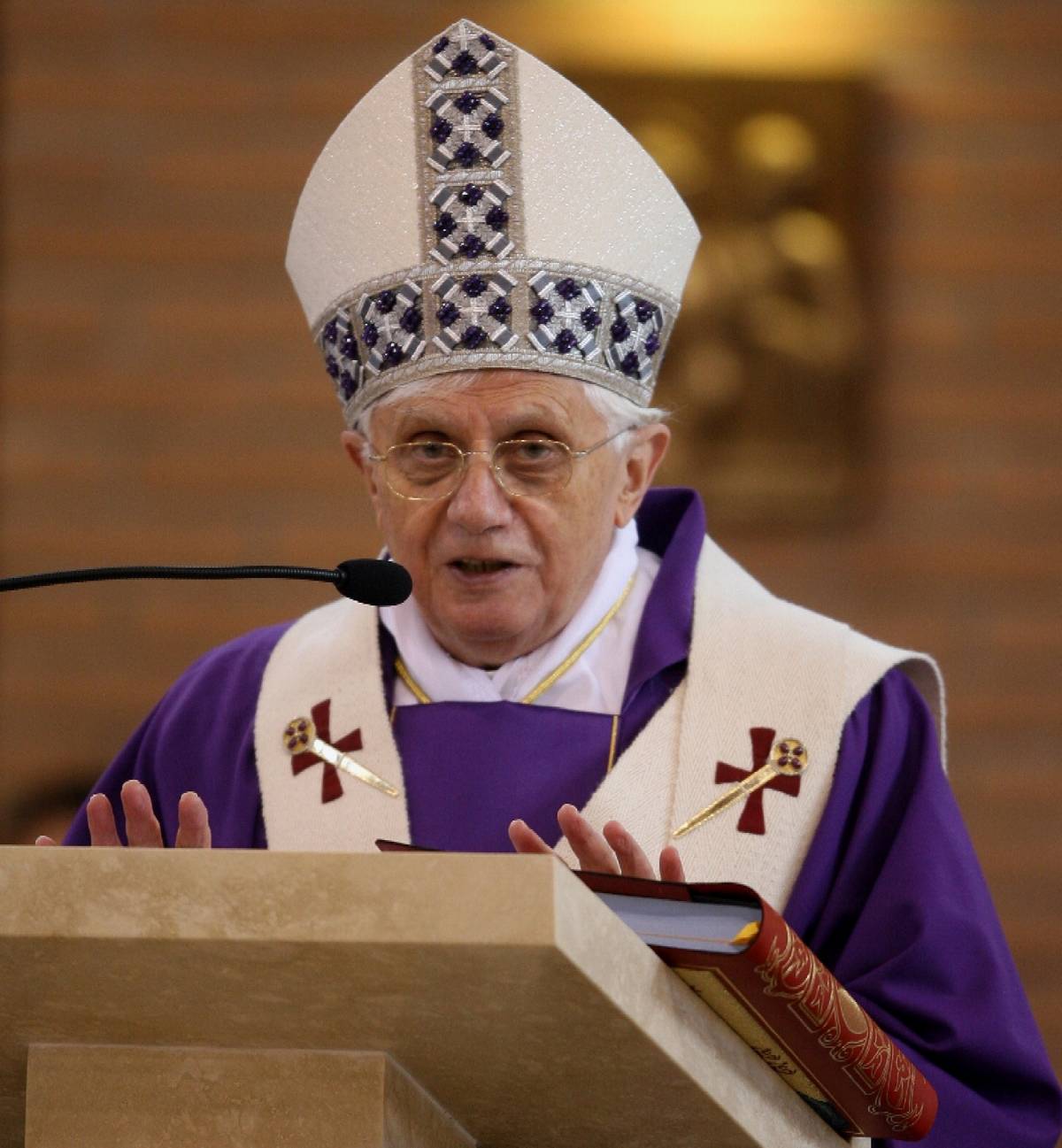 Papa: la dottrina va difesa dagli eretici