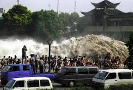 Lo tsunami colpisce ancora: 15 morti alle Salomone