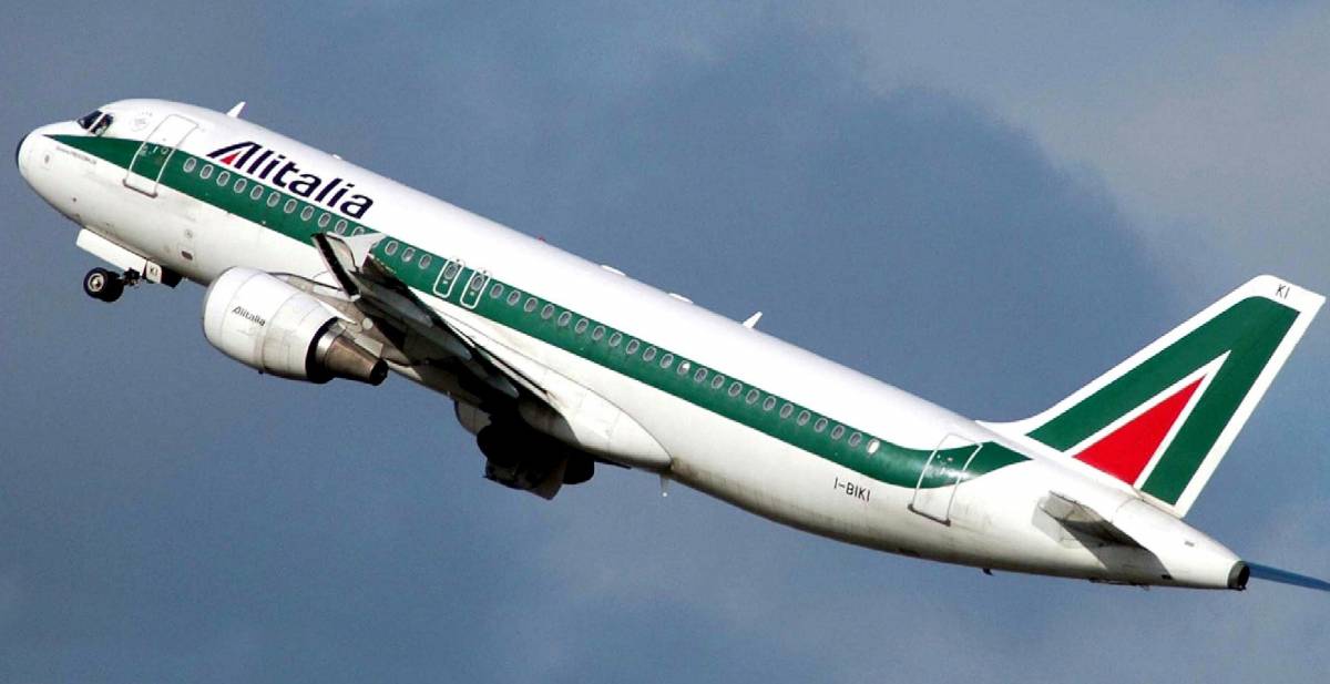 Alitalia, partita a tre per l'acquisto