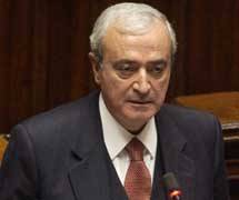 Martino: "L’obiettivo di Prodi? Irizzare l’Italia a nostre spese"
