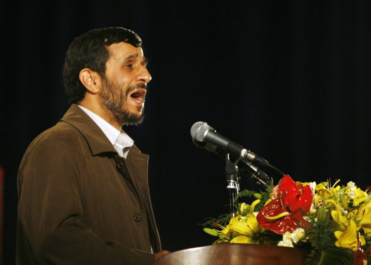 Ahmadinejad legalizza i "gulag" iraniani 
Carcere per le donne senza velo islamico