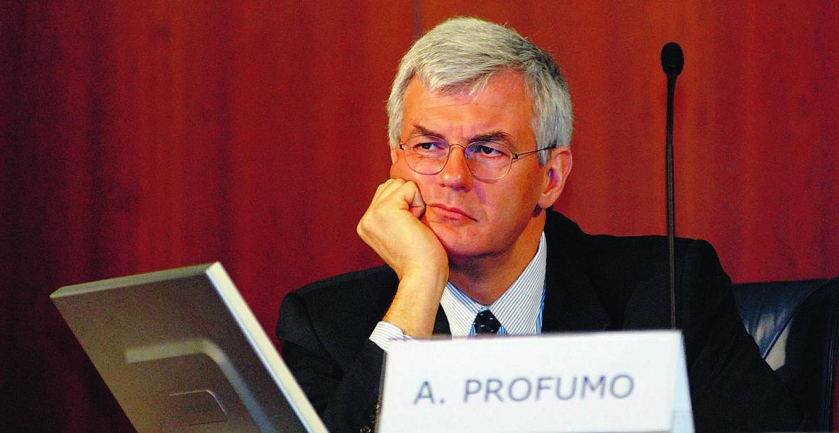 Unicredit, la Borsa crede all’ipotesi SocGén