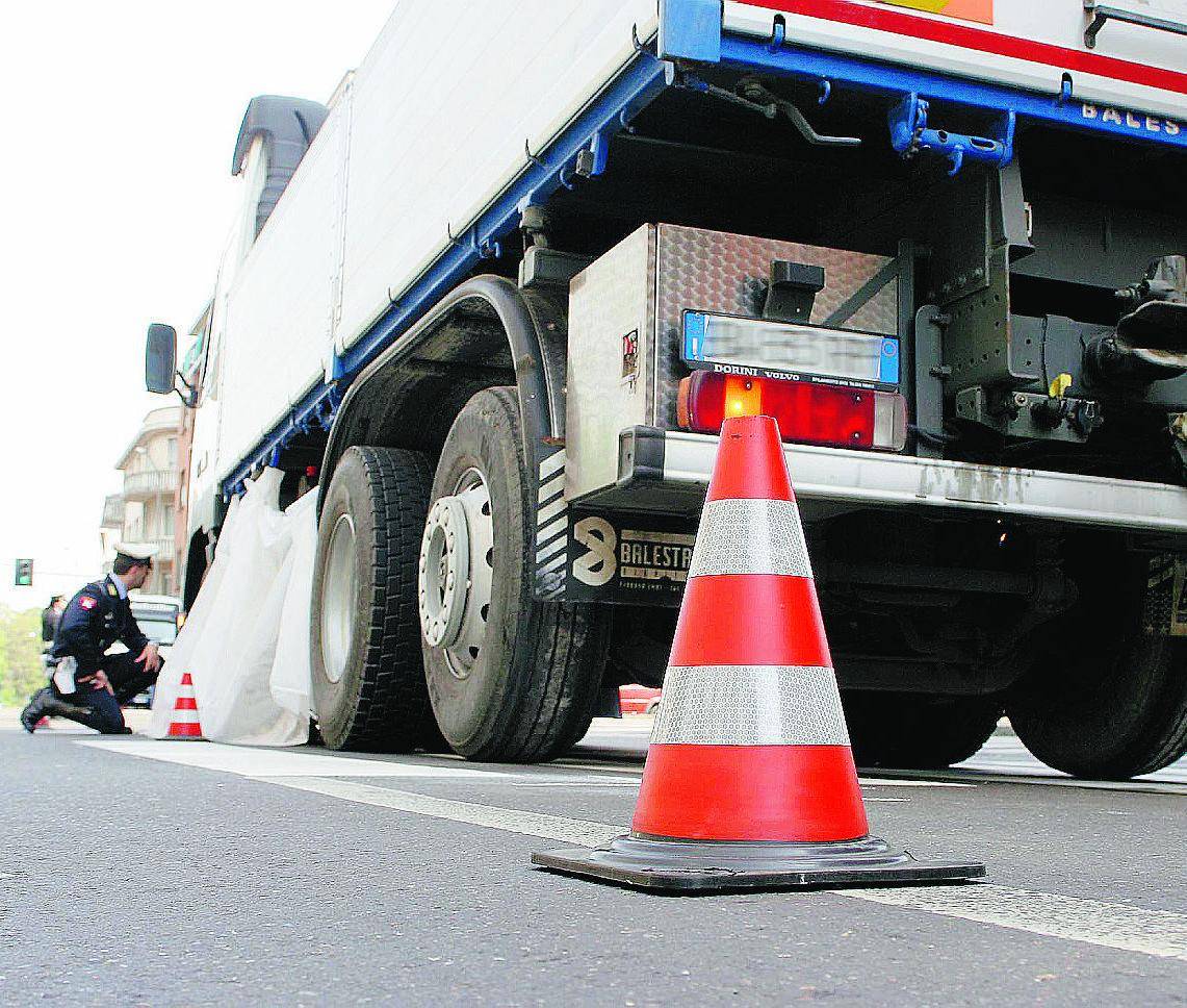 Allarme camion, due morti sulle strade