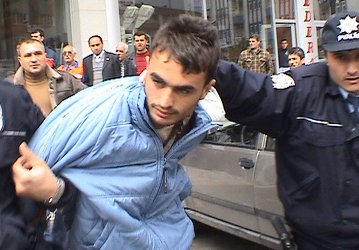Turchia, 10 giovani fermati 
per la strage di Malatya