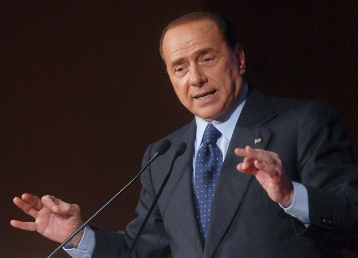 Berlusconi: "Da Fassino un intervento responsabile"