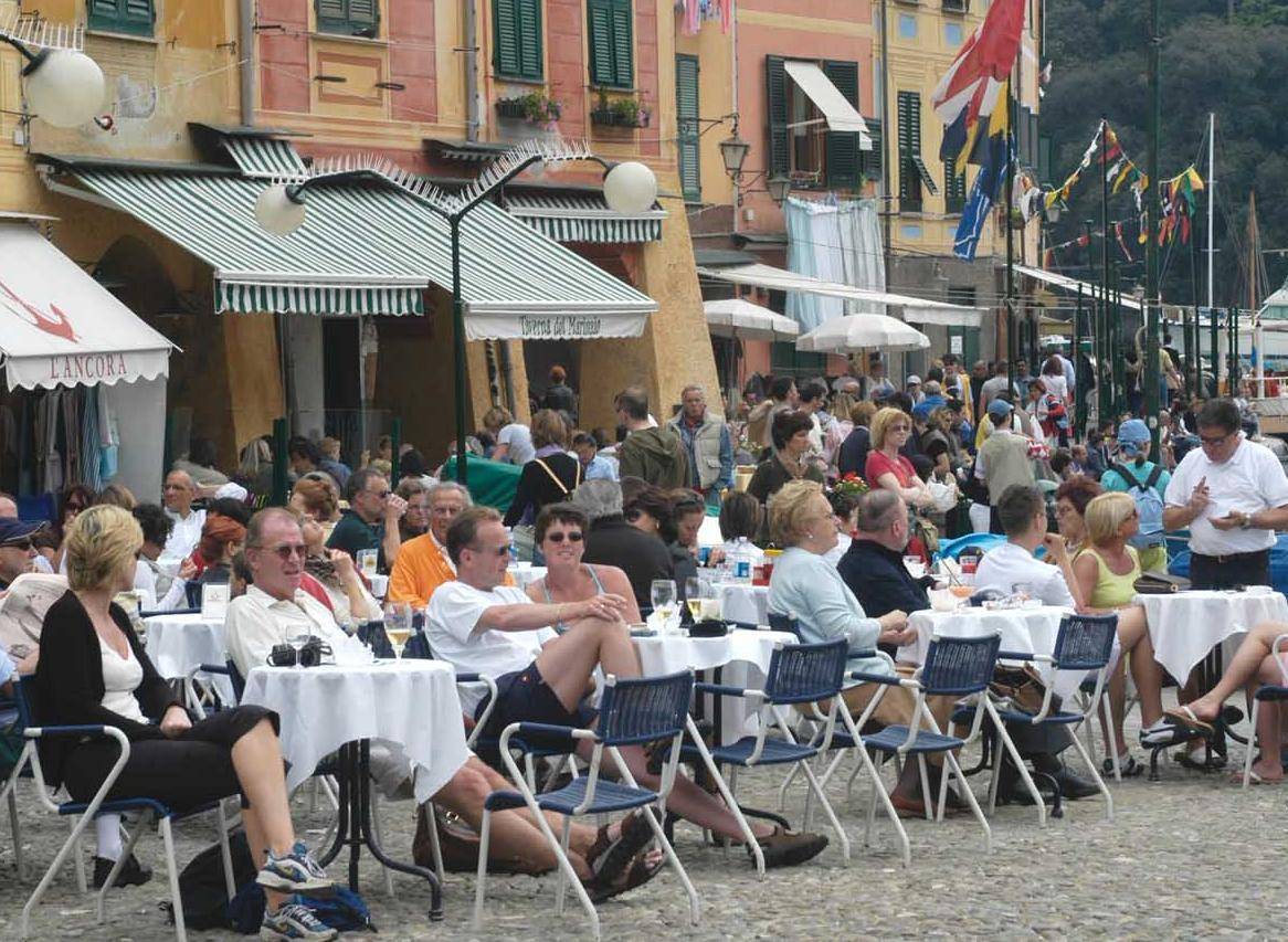 La Liguria vuole i turisti e poi li tartassa