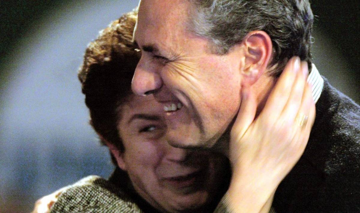 Napoli batte Genova per il Festival del teatro